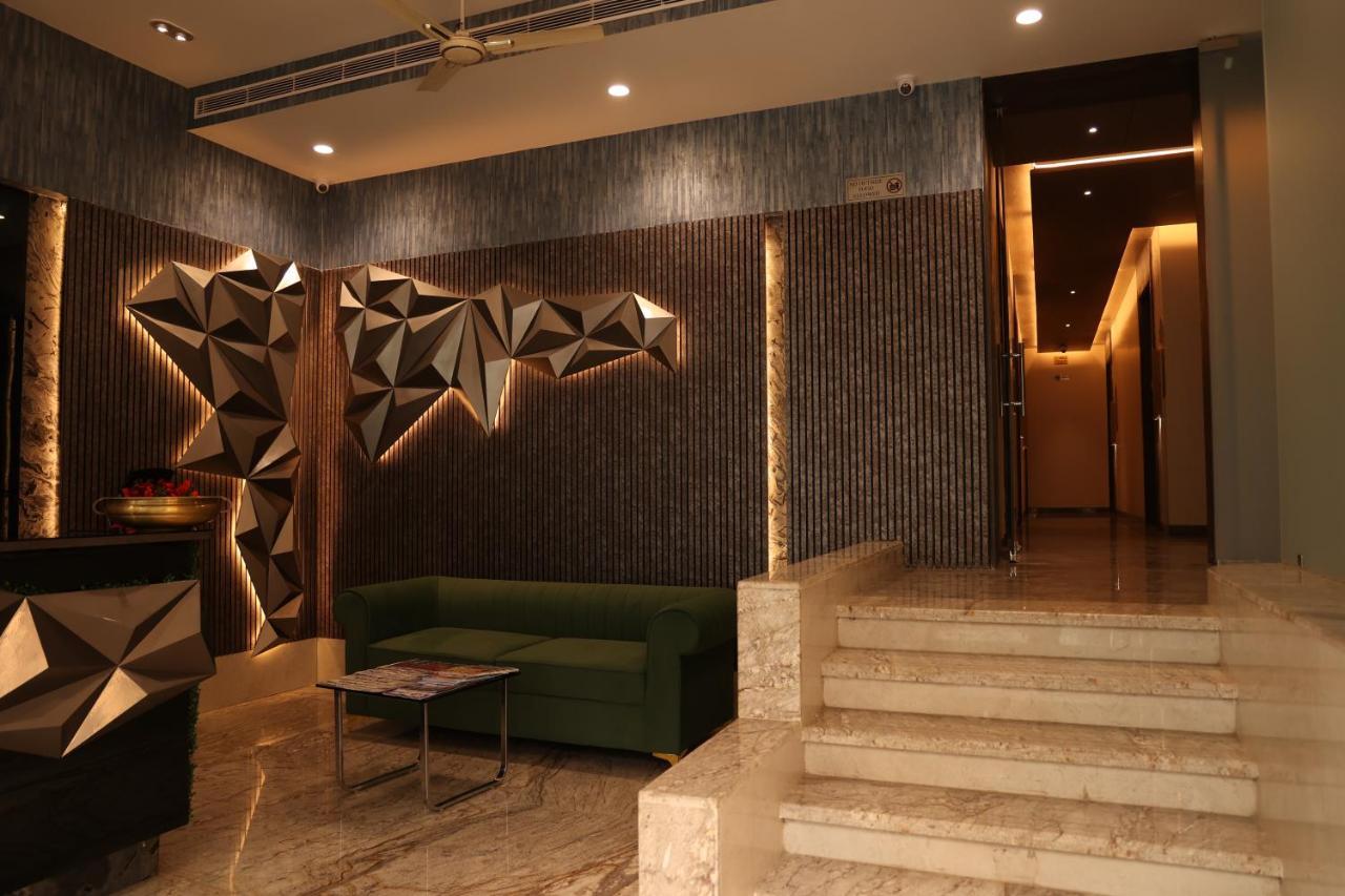 Hotel Pinaka Inn Lucknow Buitenkant foto