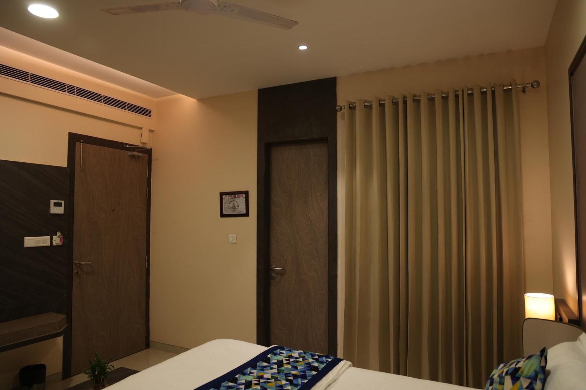 Hotel Pinaka Inn Lucknow Buitenkant foto
