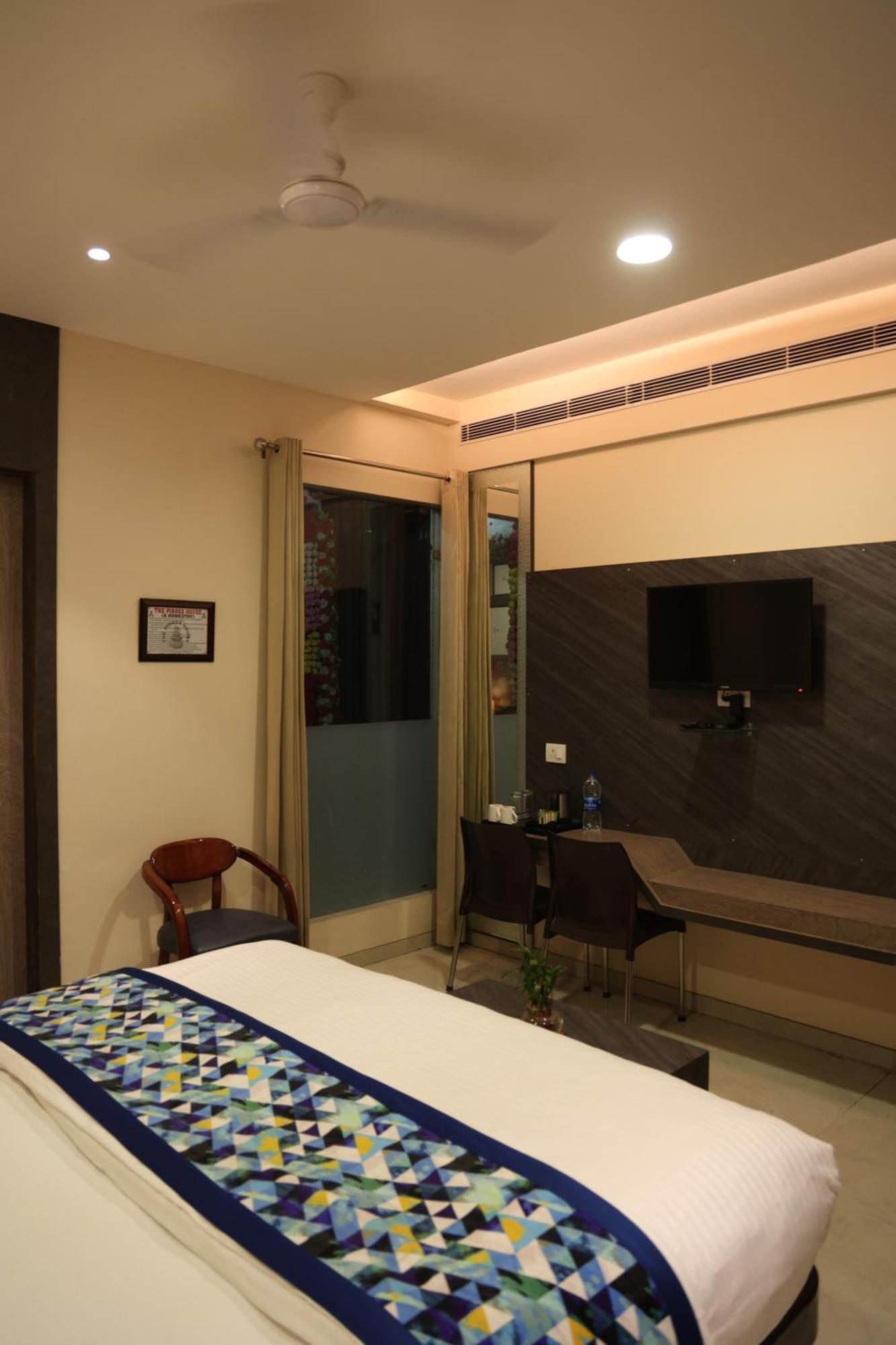 Hotel Pinaka Inn Lucknow Buitenkant foto