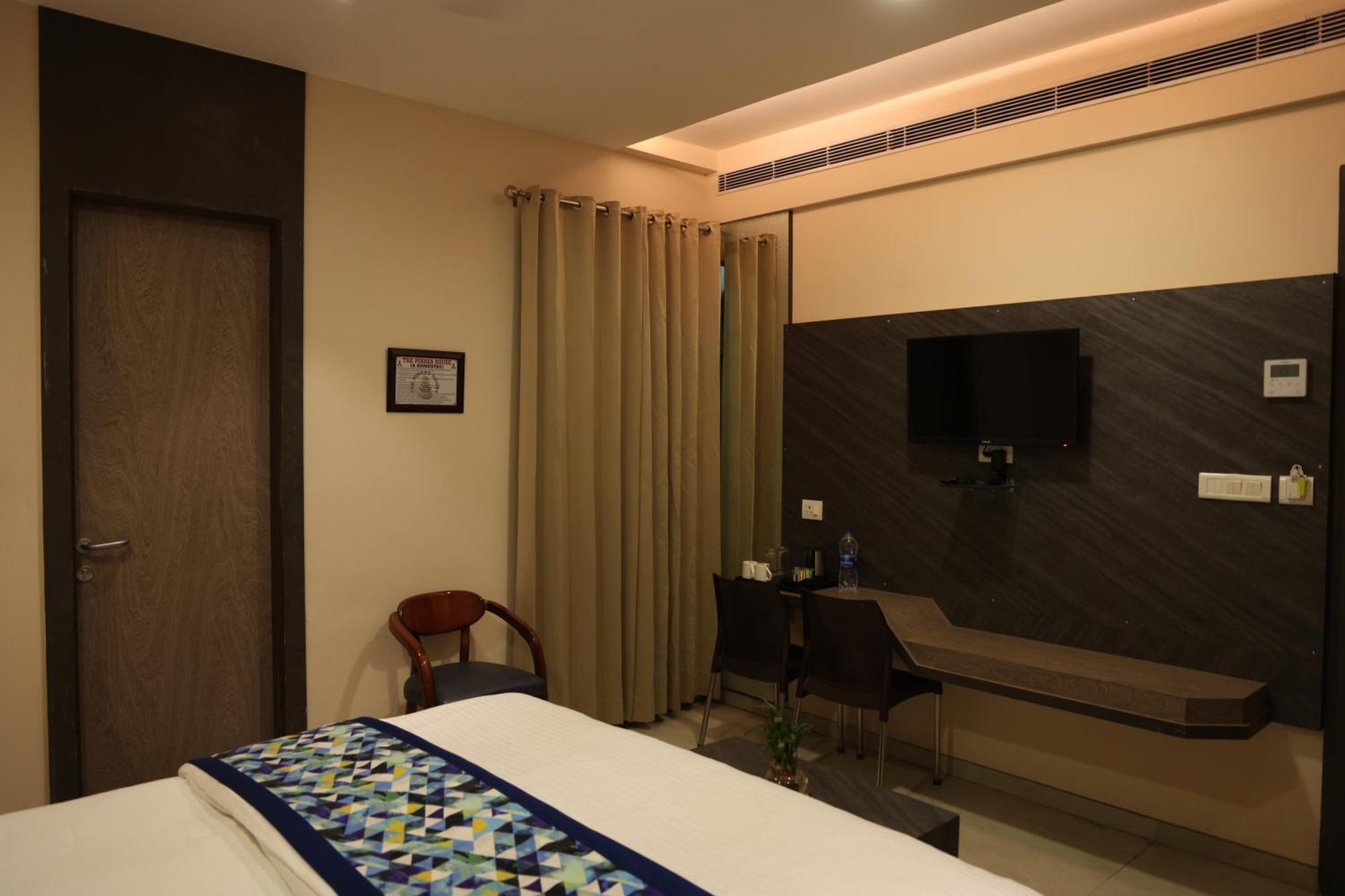 Hotel Pinaka Inn Lucknow Buitenkant foto