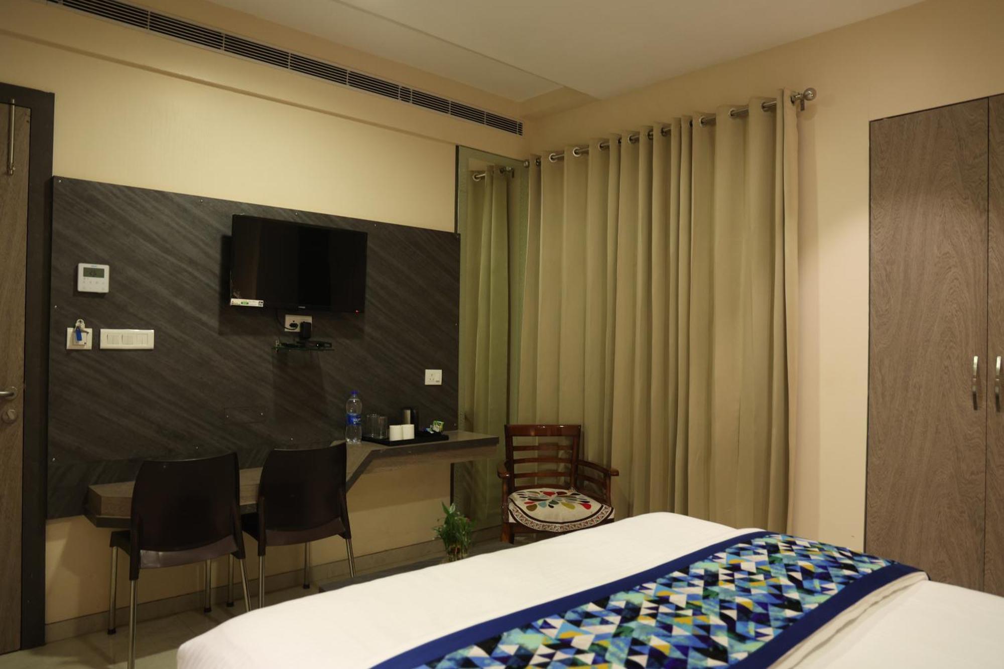 Hotel Pinaka Inn Lucknow Buitenkant foto